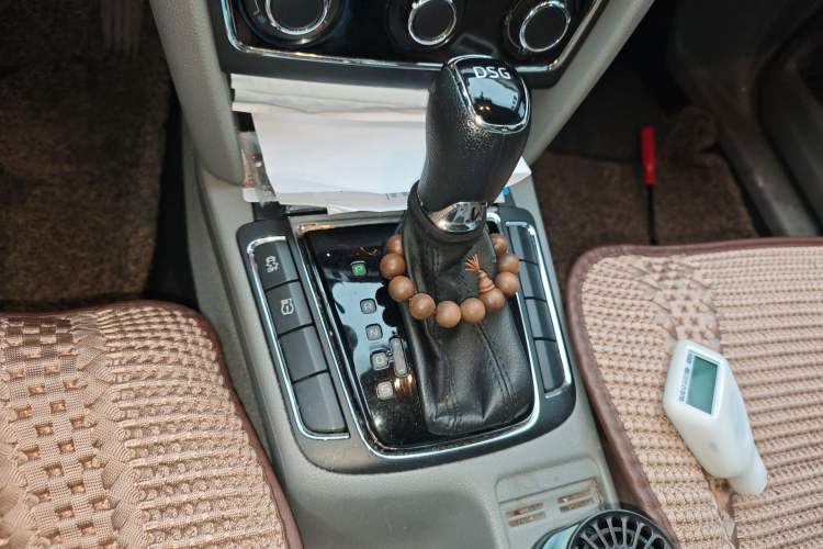 Used Skoda Superb 2013 1.4TSI DSG Sport Edition Gear Lever