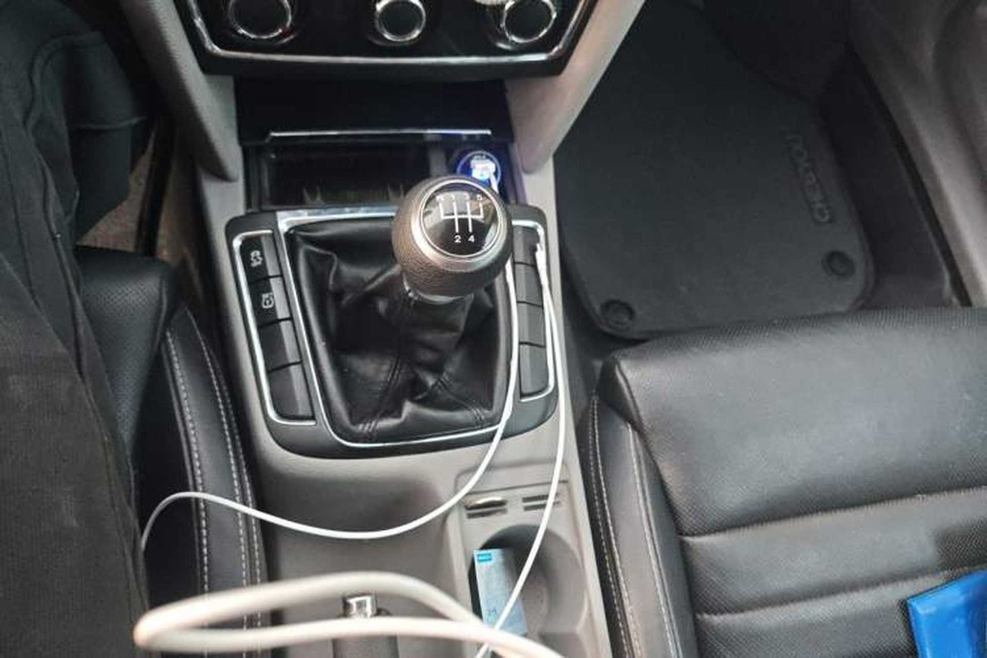Used Skoda Superb 2013 1.4TSI Manual Shengshi Edition Gear Lever