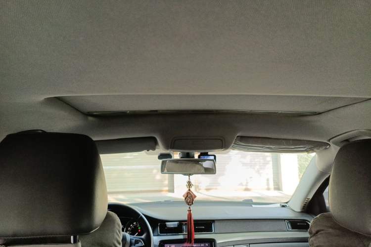 Used Skoda Superb 2013 1.8TSI Automatic Yashi Edition Headliner