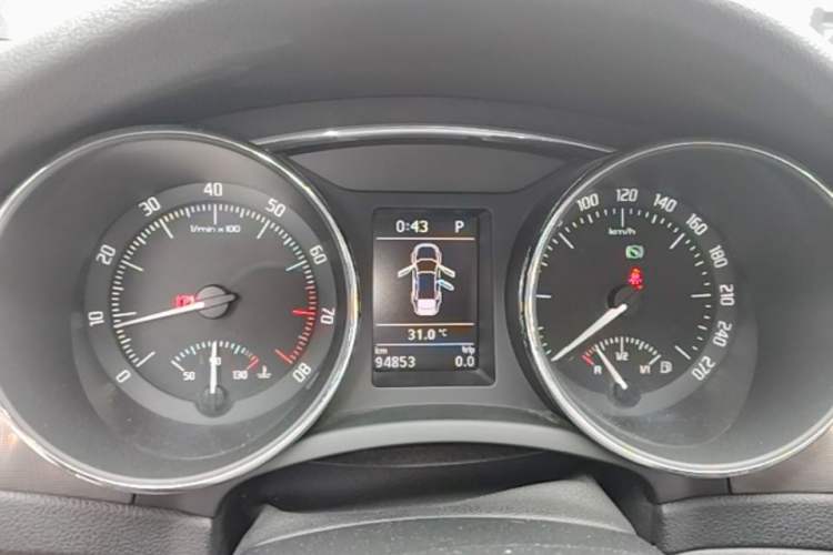 Used Skoda Superb 2013 1.8TSI Automatic MingShi Edition Instrument Cluster