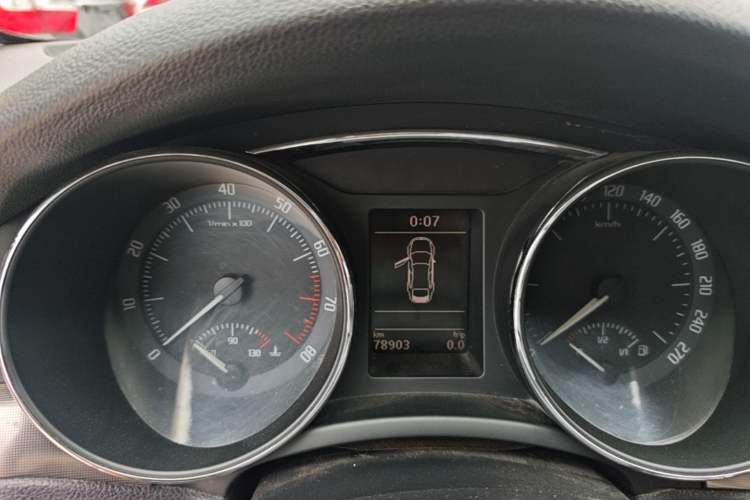 Used Skoda Superb 2013 1.8TSI Automatic Yashi Edition Instrument Cluster