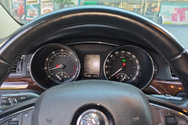 Used Skoda Superb 2013 1.8TSI Automatic MingShi Edition Instrument Cluster