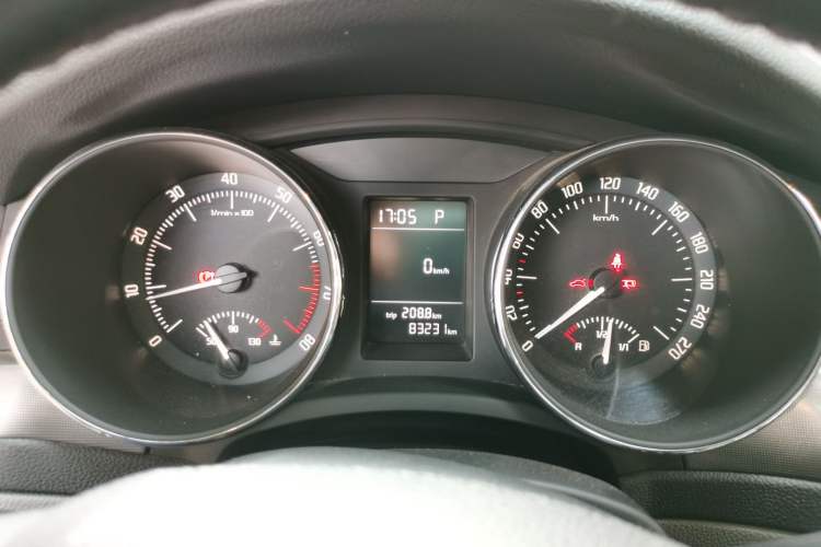 Used Skoda Superb 2013 1.4TSI DSG Sport Edition Instrument Cluster