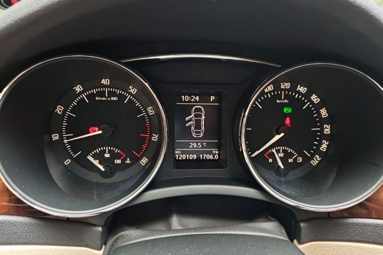Used Skoda Superb 2013 1.4 TSI DSG Prestige Edition Instrument Cluster
