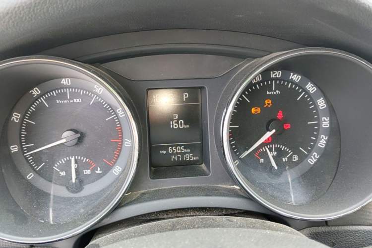 Used Skoda Superb 2013 1.4TSI DSG Sport Edition Instrument Cluster
