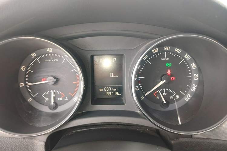 Used Skoda Superb 2013 1.4TSI DSG Sport Edition Instrument Cluster