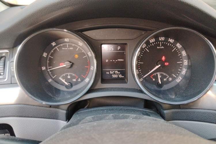 Used Skoda Superb 2013 1.4TSI DSG Sport Edition Instrument Cluster