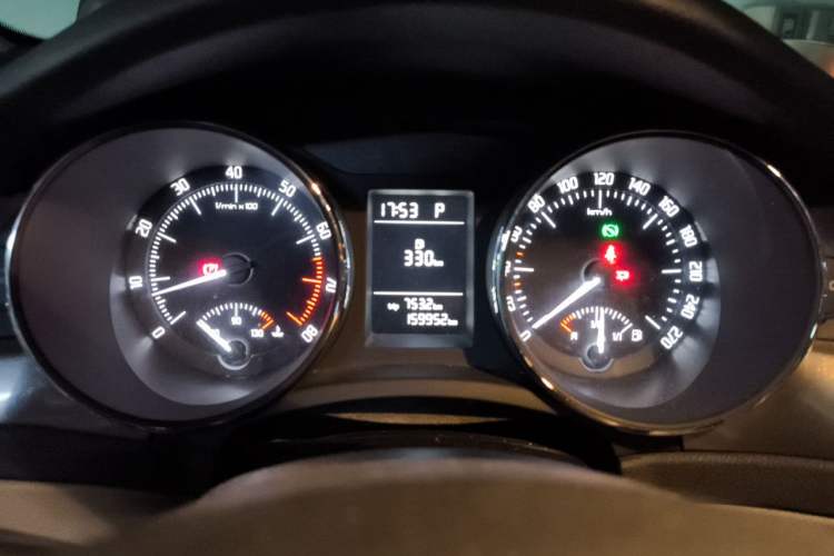 Used Skoda Superb 2013 1.4TSI DSG Sport Edition Instrument Cluster