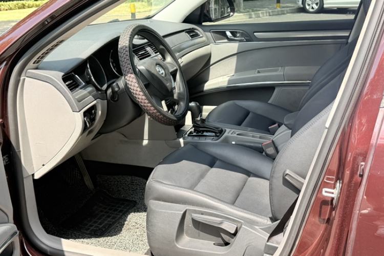 Used Skoda Superb 2013 1.4TSI DSG Sport Edition Interior 6