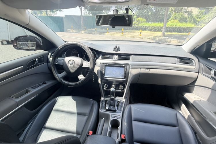 Used Skoda Superb 2013 1.4TSI DSG Sport Edition Interior 9