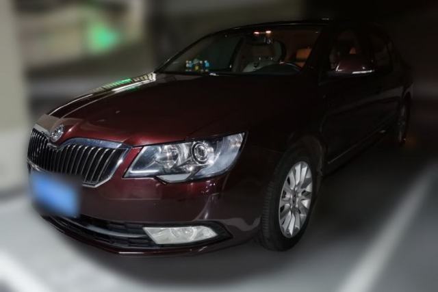 Ojetý Skoda Superb 2013 1.8TSI Automatic MingShi Edition