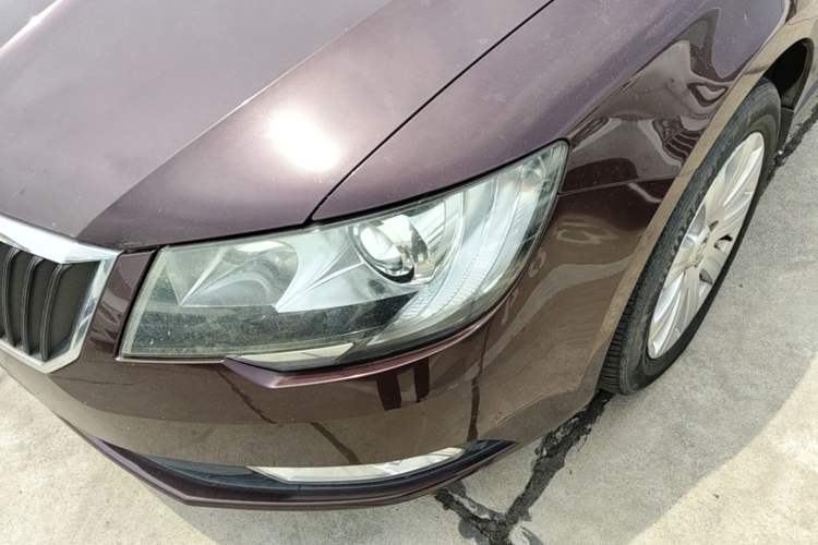 Used Skoda Superb 2013 1.4TSI DSG Sport Edition Left Front Headlight