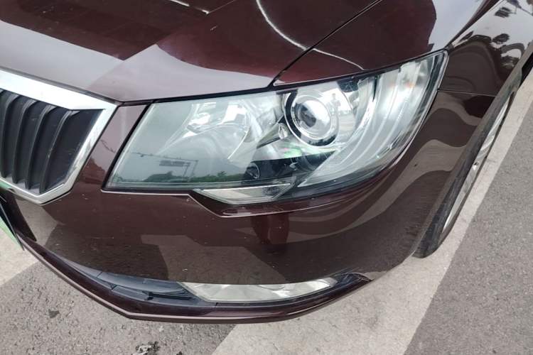Used Skoda Superb 2013 1.4TSI DSG Sport Edition Left Front Headlight