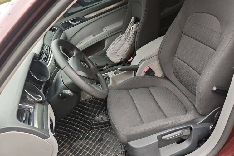 Used Skoda Superb 2013 1.4TSI Manual Shengshi Edition Left Front Seat