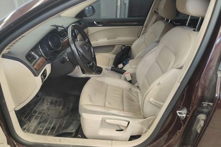 Used Skoda Superb 2013 1.8TSI Automatic MingShi Edition Left Front Seat
