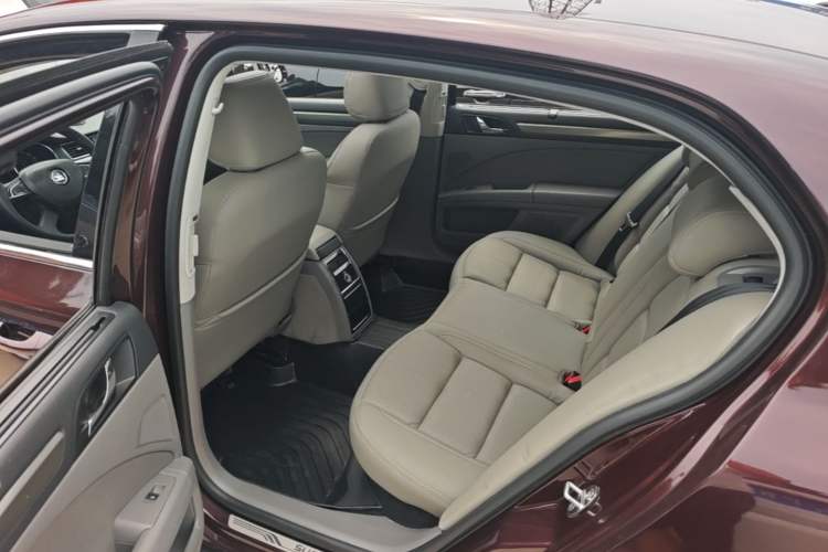 Used Skoda Superb 2013 1.8TSI Automatic Yashi Edition Left Rear Seat