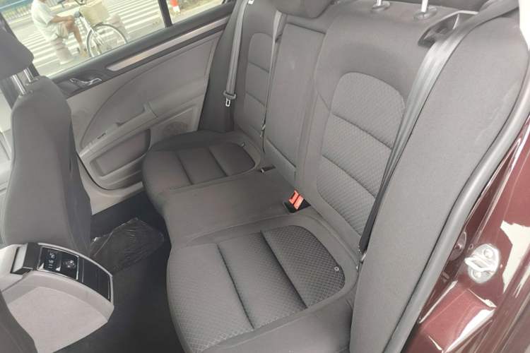 Used Skoda Superb 2013 1.4TSI DSG Sport Edition Left Rear Seat