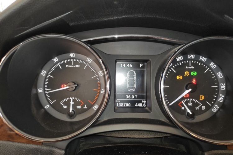 Used Skoda Superb 2013 2.0 TSI DSG Luxury Edition Odometer Close Up