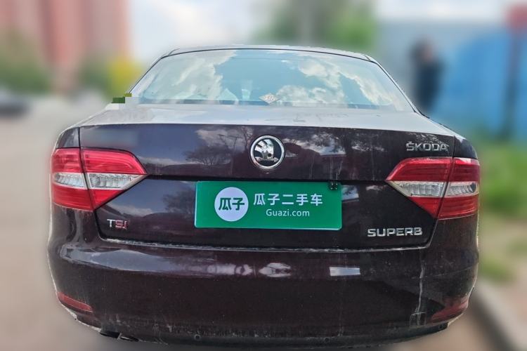 Used Skoda Superb 2013 1.8 TSI Manual MingShi Edition Rear