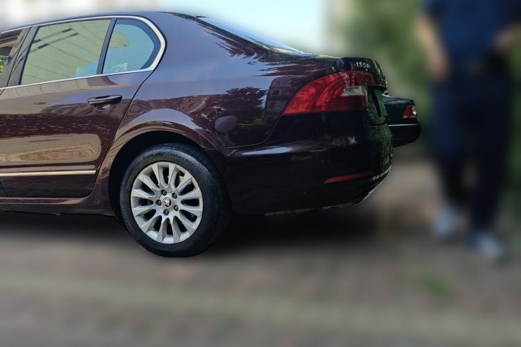 Used Skoda Superb 2013 1.4 TSI DSG Prestige Edition Rear Left 45 Deg