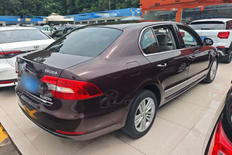 Used Skoda Superb 2013 1.8TSI Automatic Yashi Edition Rear Right 45 Deg