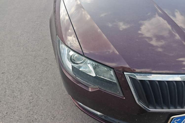 Used Skoda Superb 2013 1.4TSI DSG Sport Edition Right Front Headlight