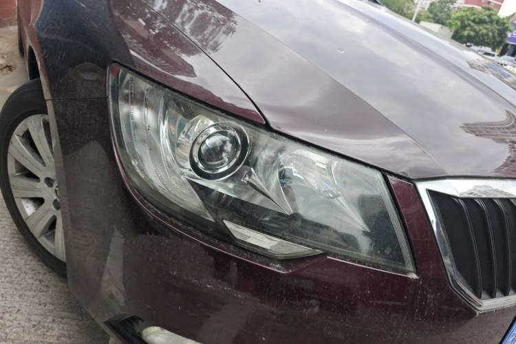Used Skoda Superb 2013 1.4TSI DSG Sport Edition Right Front Headlight