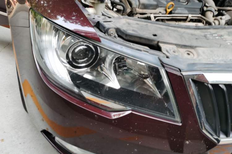 Used Skoda Superb 2013 1.4TSI DSG Sport Edition Right Front Headlight