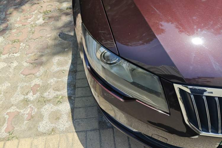 Used Skoda Superb 2013 1.4 TSI DSG Prestige Edition Right Front Headlight