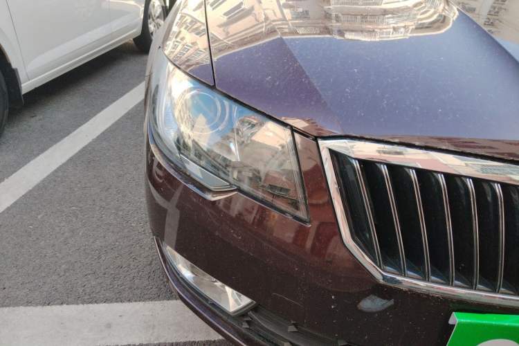 Used Skoda Superb 2013 1.4TSI DSG Sport Edition Right Front Headlight
