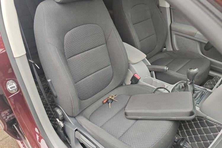 Used Skoda Superb 2013 1.4TSI Manual Shengshi Edition Right Front Seat