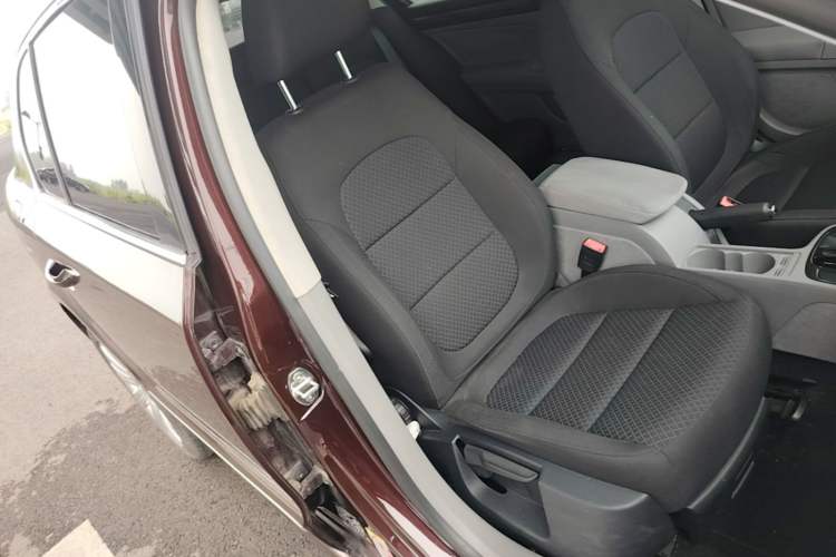 Used Skoda Superb 2013 1.4TSI DSG Sport Edition Right Front Seat