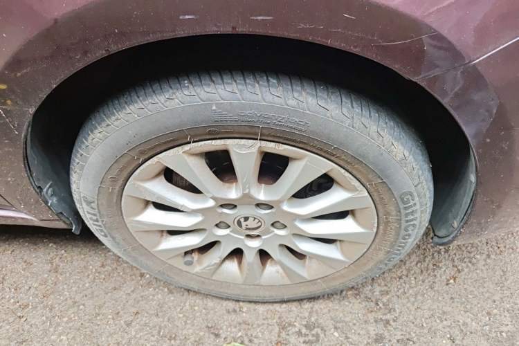Used Skoda Superb 2013 1.4 TSI DSG Prestige Edition Right Front Wheel Hub