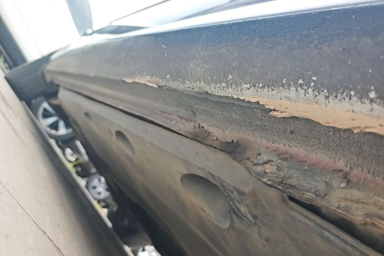 Used Skoda Superb 2013 1.8TSI Automatic Yashi Edition Right Side Sill