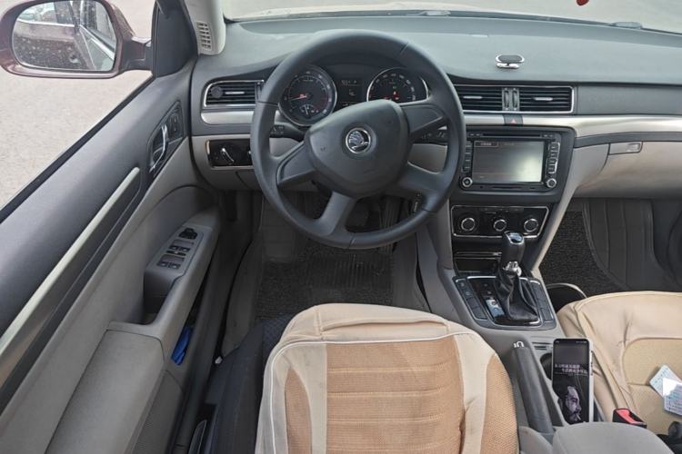 Used Skoda Superb 2013 1.4TSI DSG Sport Edition Steering Wheel