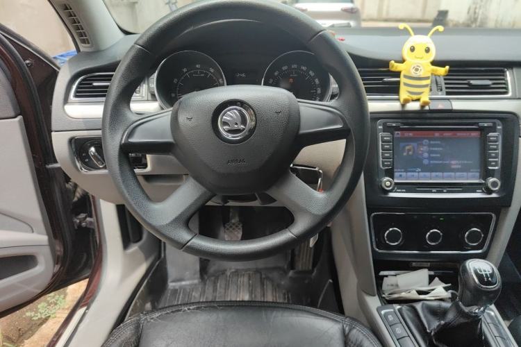 Used Skoda Superb 2013 1.4TSI Manual Shengshi Edition Steering Wheel