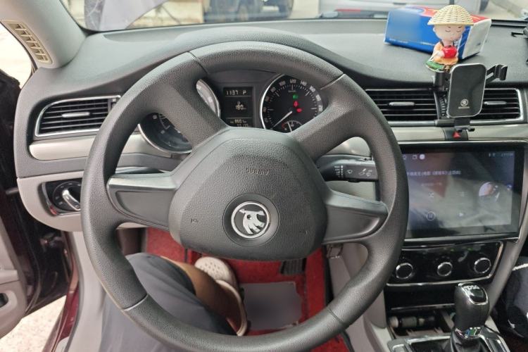 Used Skoda Superb 2013 1.4TSI DSG Sport Edition Steering Wheel