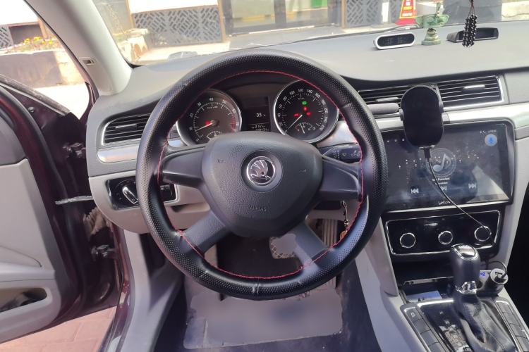 Used Skoda Superb 2013 1.4TSI DSG Sport Edition Steering Wheel