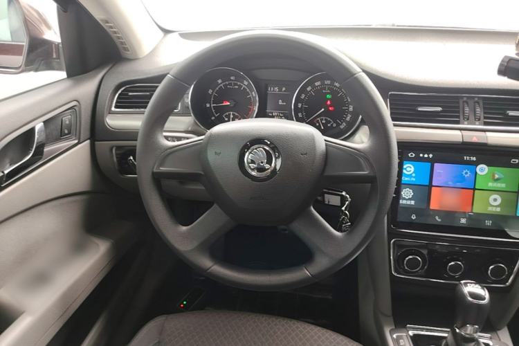 Used Skoda Superb 2013 1.4TSI DSG Sport Edition Steering Wheel