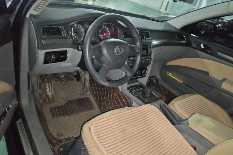 Used Skoda Superb 2013 1.4TSI Manual Shengshi Edition Steering Wheel