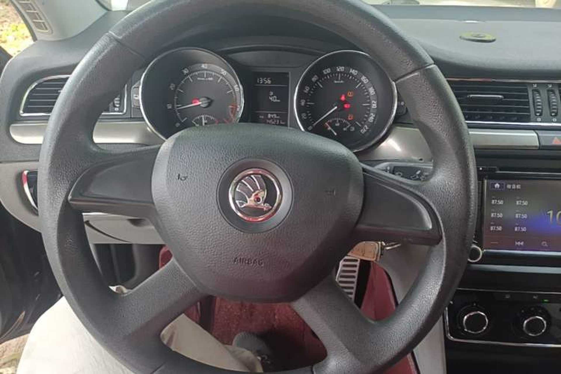 Used Skoda Superb 2013 1.4TSI Manual Shengshi Edition Steering Wheel