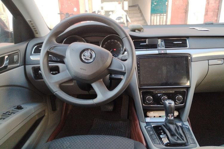 Used Skoda Superb 2013 1.4TSI DSG Sport Edition Steering Wheel