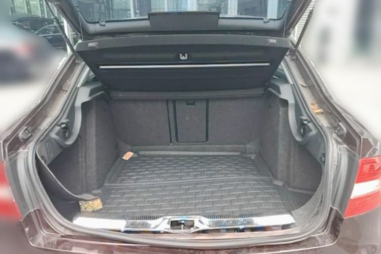 Used Skoda Superb 2013 1.8TSI Automatic MingShi Edition Trunk