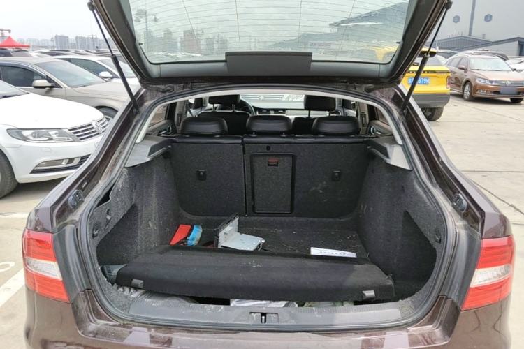 Used Skoda Superb 2013 1.4TSI DSG Sport Edition Trunk