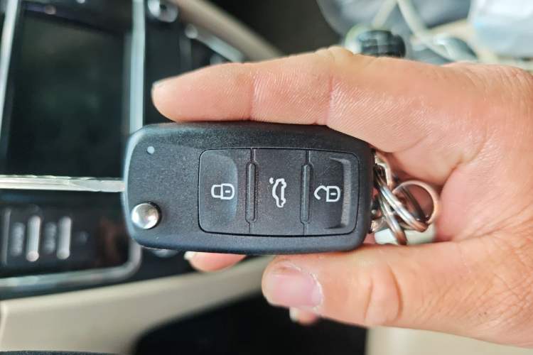 Used Skoda Superb 2013 1.8 TSI Manual MingShi Edition Vehicle Key