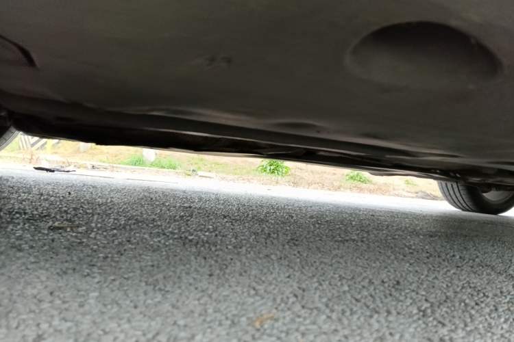 Used Skoda Superb 2013 1.8TSI Automatic Yashi Edition Chassis Front Left
