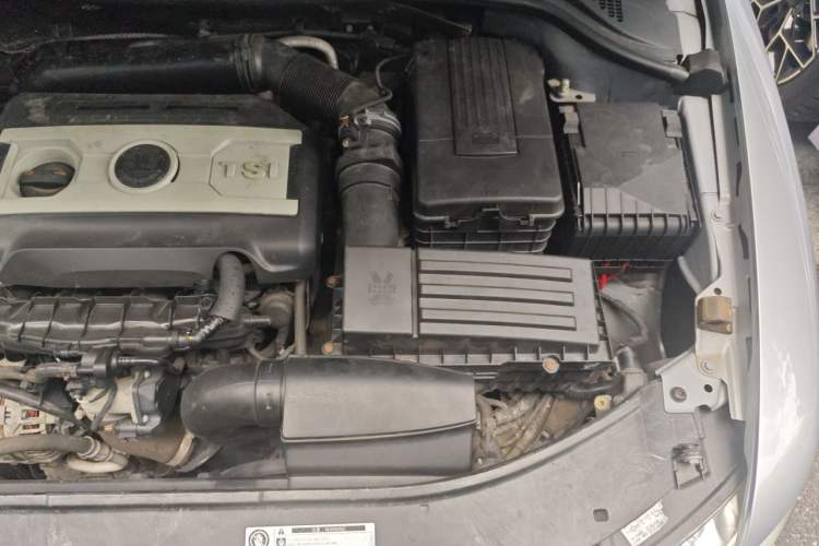 Used Skoda Superb 2013 Travel Edition 2.0 TSI Prestige Version Engine Bay Left