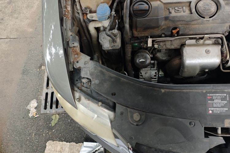 Used Skoda Superb 2013 1.4 TSI GreenLine2 Engine Bay Right