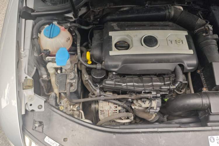 Used Skoda Superb 2013 Travel Edition 2.0 TSI Prestige Version Engine Bay Right