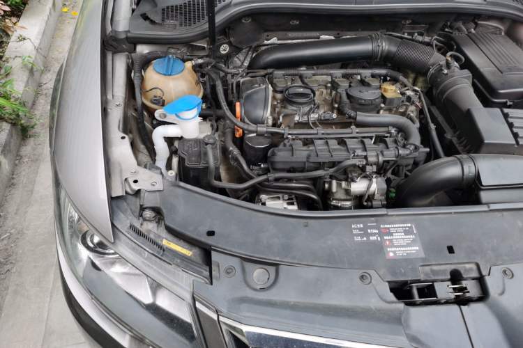 Used Skoda Superb 2013 1.8TSI Automatic MingShi Edition Engine Bay Right